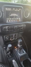 Jeep Wrangler Unlimited SAHARA