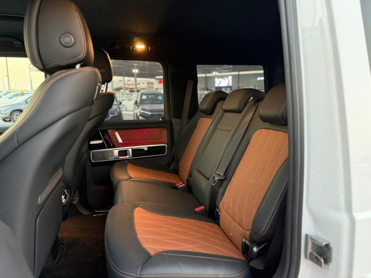 Mercedes Benz G63 AMG STD AMG Night Package