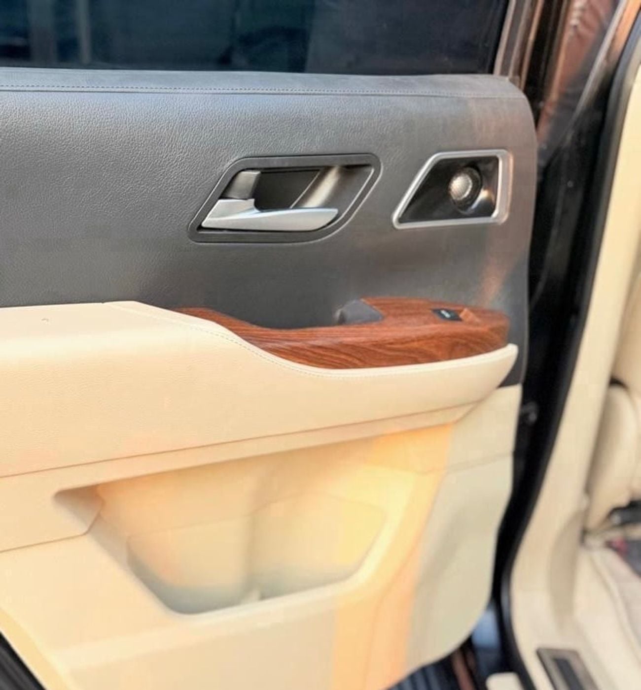 Toyota Land Cruiser GXR