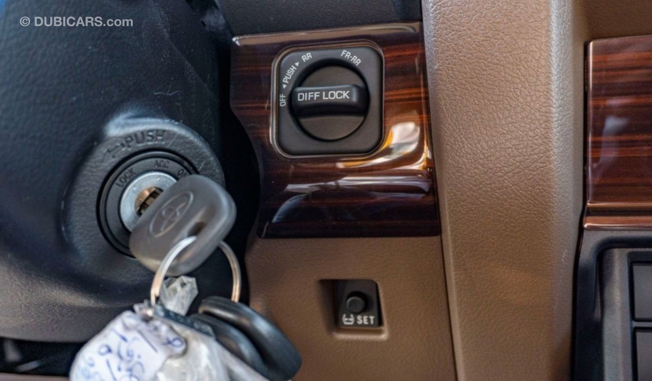 Toyota Land Cruiser 70 2024 Toyota LC71 4.0 Petrol