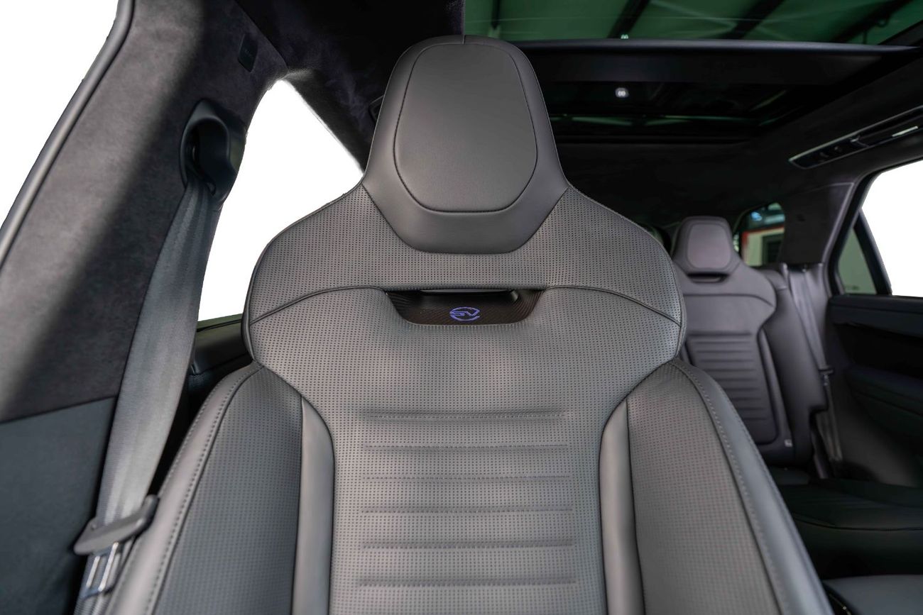 Land Rover Range Rover Sport SV Edition One - Main Dealer Warranty till 2029 - Full option - Showroom Condition