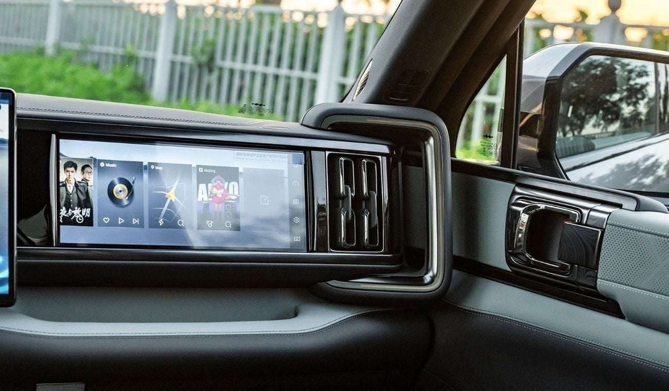 BYD Leopard 5 2024 | LEOPARD 5 HYBRID NAVIGATION VERSION + HUB PACK