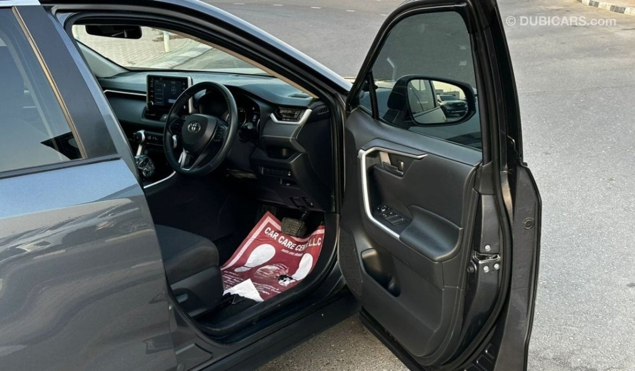 تويوتا راف ٤