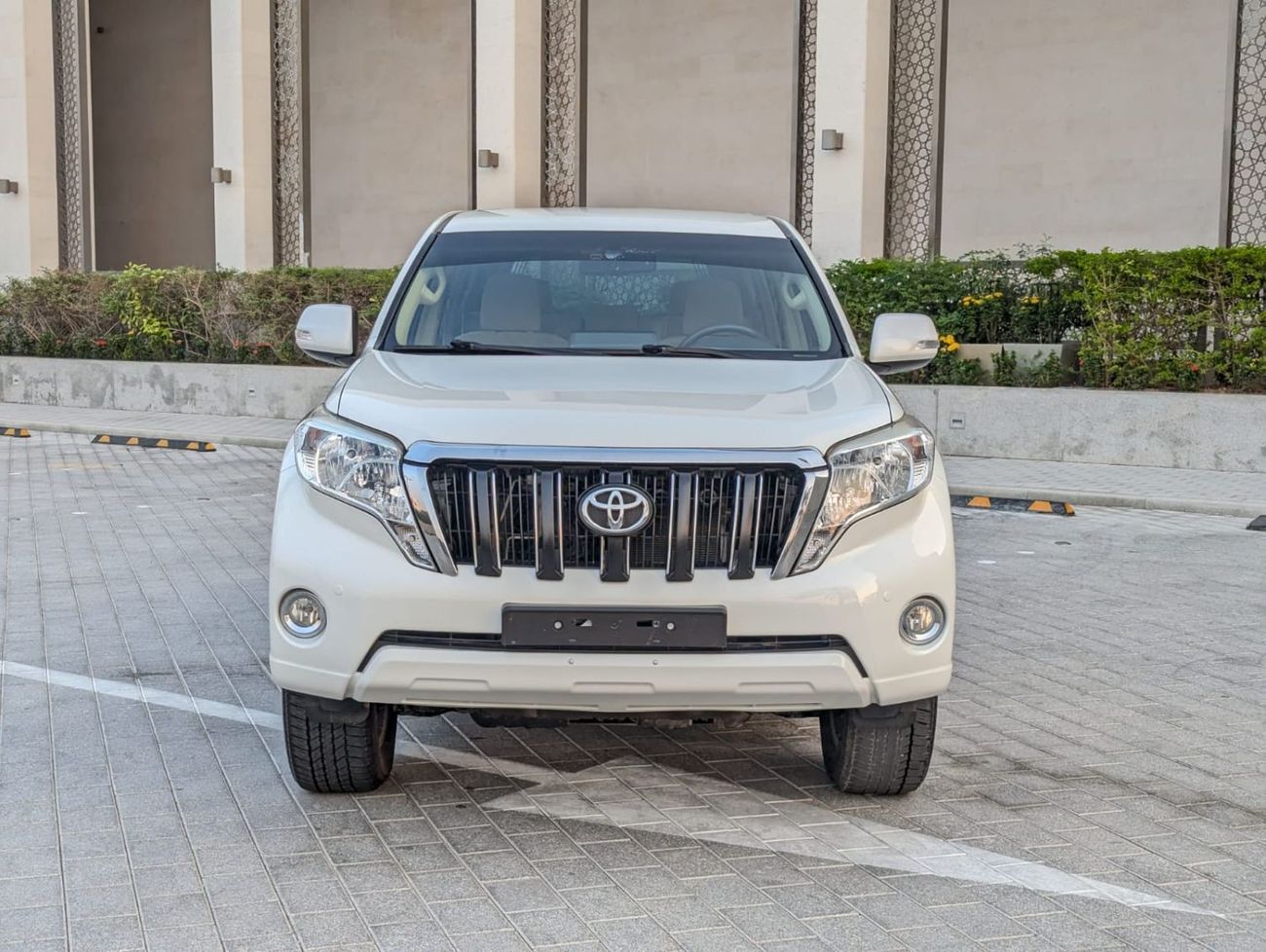 تويوتا برادو Toyota Prado 2016 white LHD 4-cylinder 2.7L Gcc specs