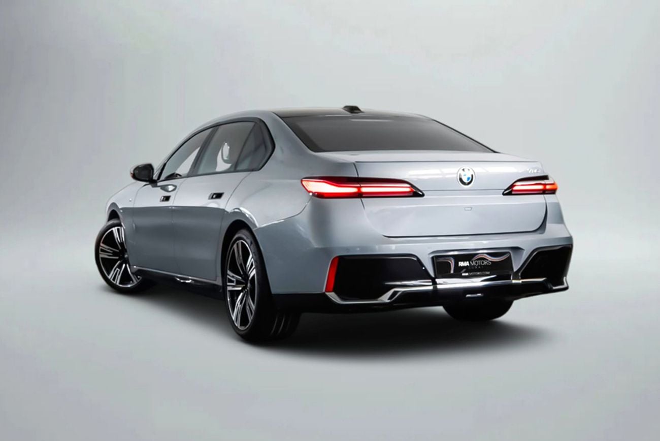 BMW 735i M SPORT