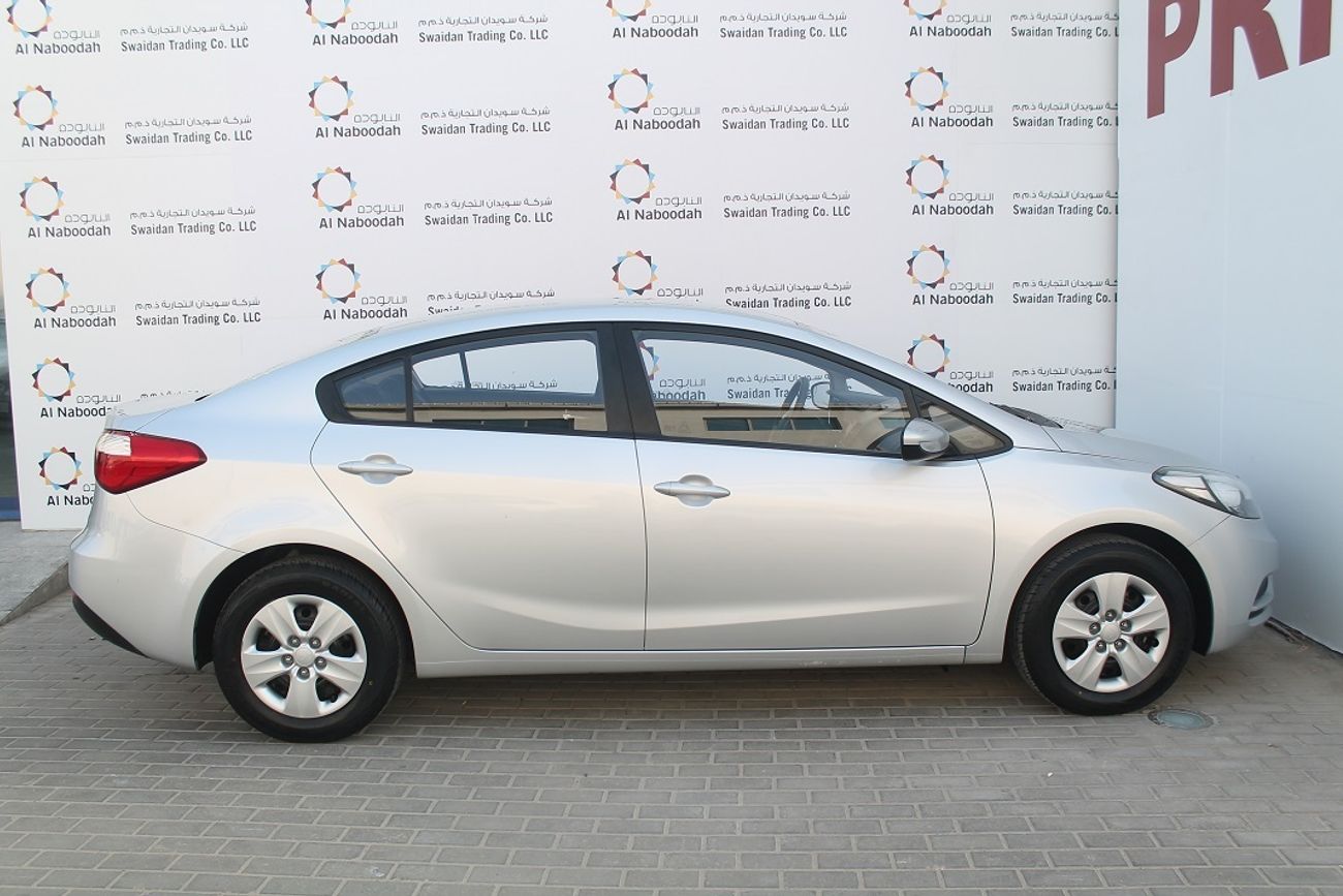Kia Cerato 1.6L SEDAN SILVER 2015 MODEL GCC SPECS WITH CRUISE CONTROL DEALER WARRANTY