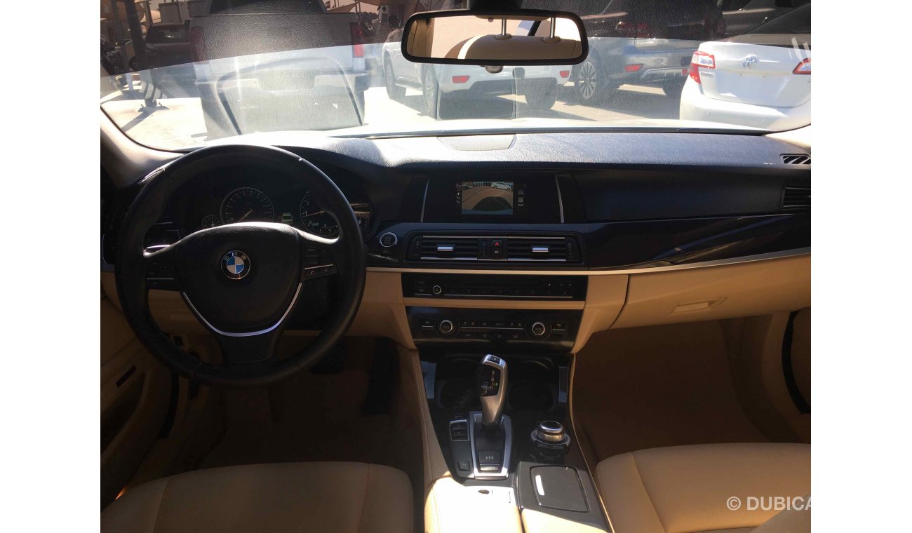 BMW 520i سياره نظيفه جدا بدون حوادث بحاله ممتاذه ضمان شاسيه جير ماكينه