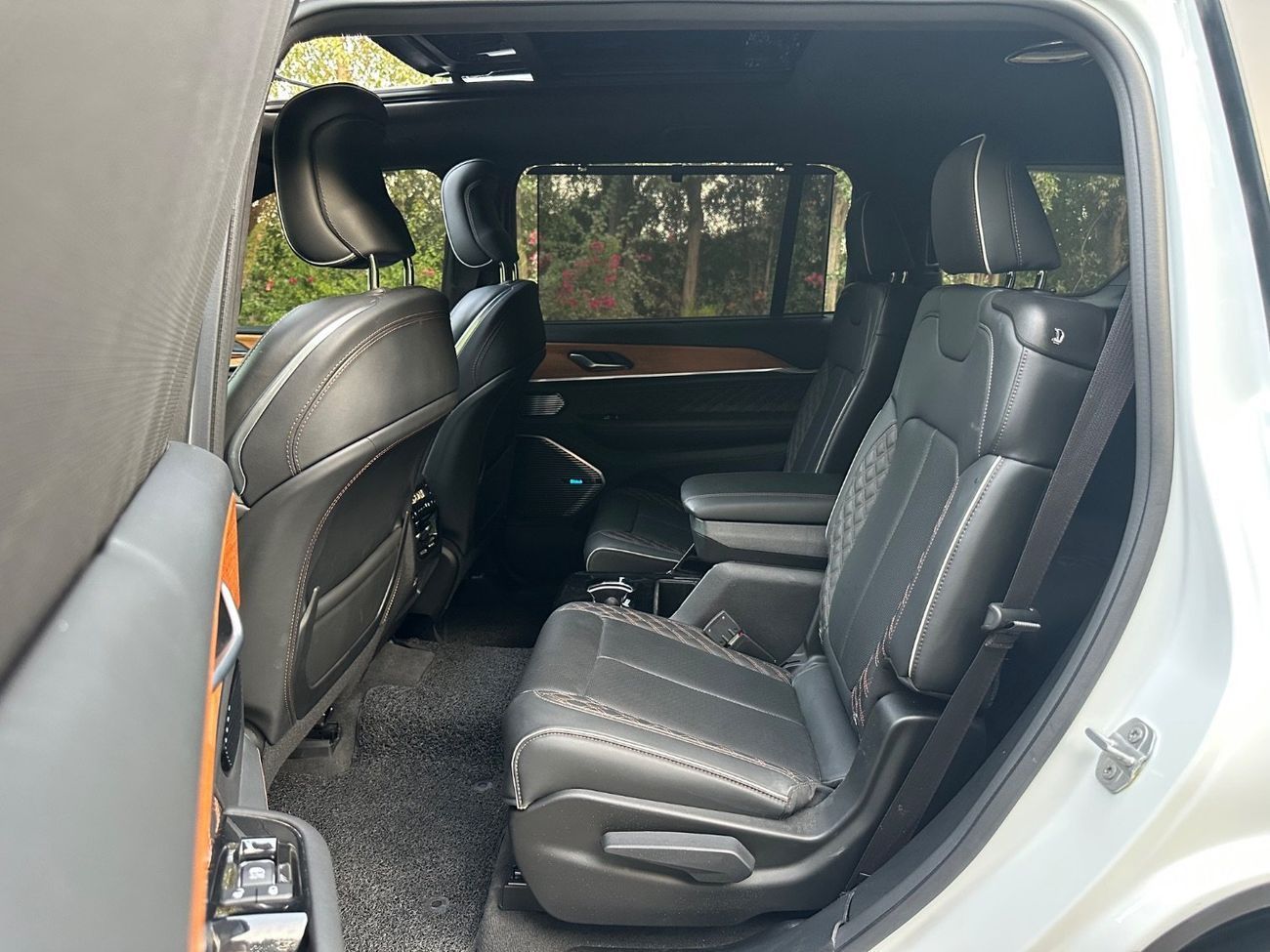 Jeep Grand Cherokee 2022 Jeep Grand Cherokee L Summit Reserve | 3.6L V6 | 6-Seater Luxury | Perfect Condition