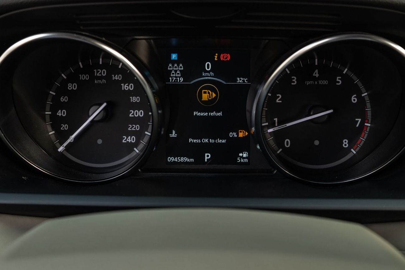 Land Rover Discovery SE Land Rover Discovery Si4 (7SEATER) 2019 GCC | Warranty for 1,296.00 AED monthly