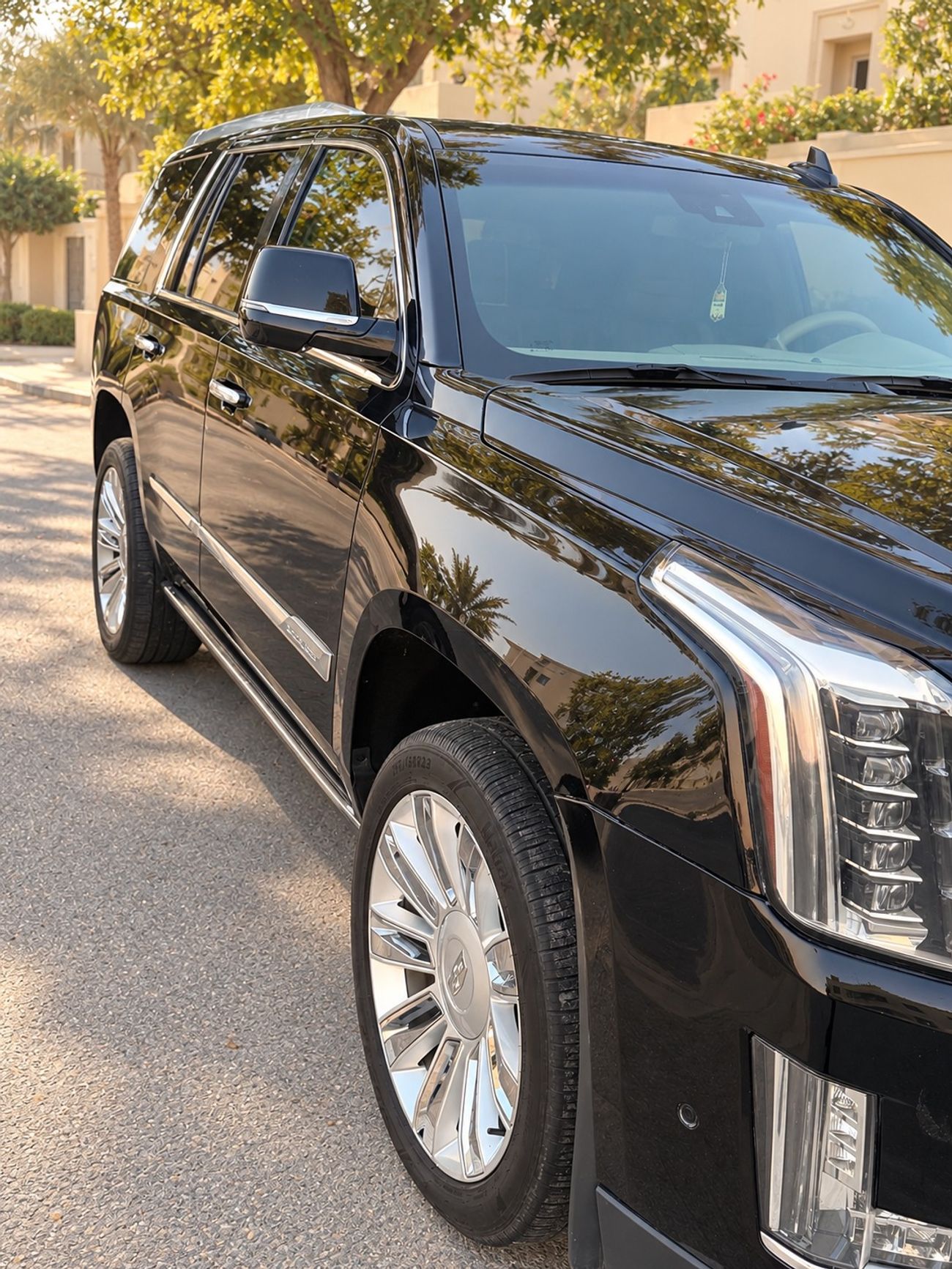 Cadillac Escalade ESV PLATINUM