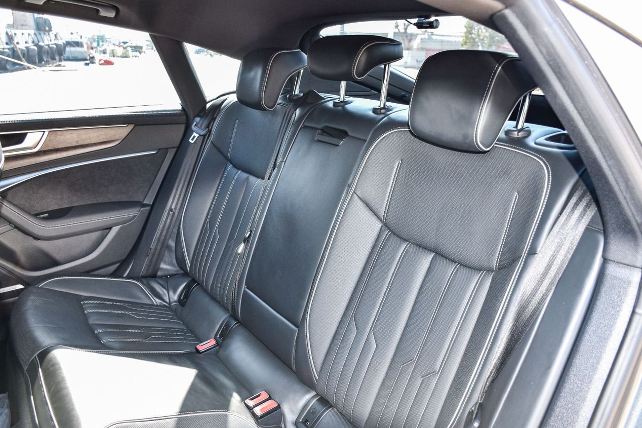 Audi A7 55 TFSI quattro S-Line 3.0L