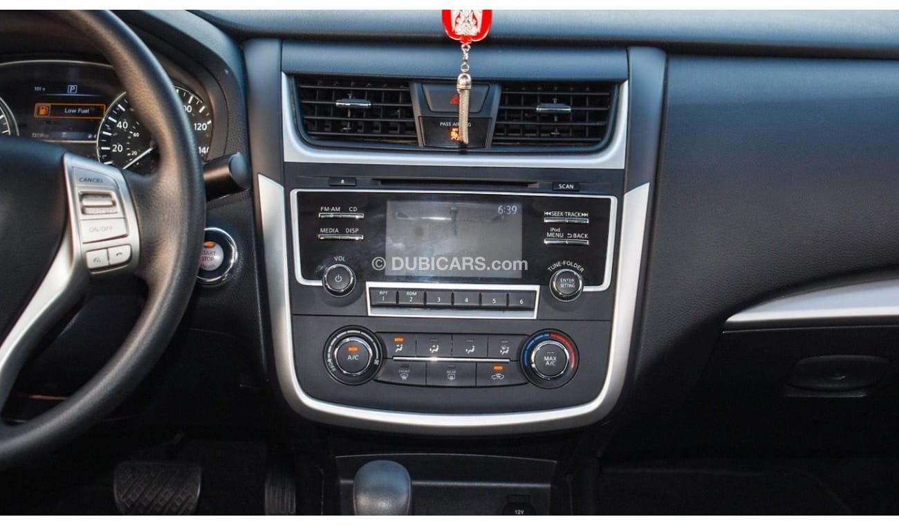 Used Nissan Altima S 2018 for sale in Sharjah - 646559