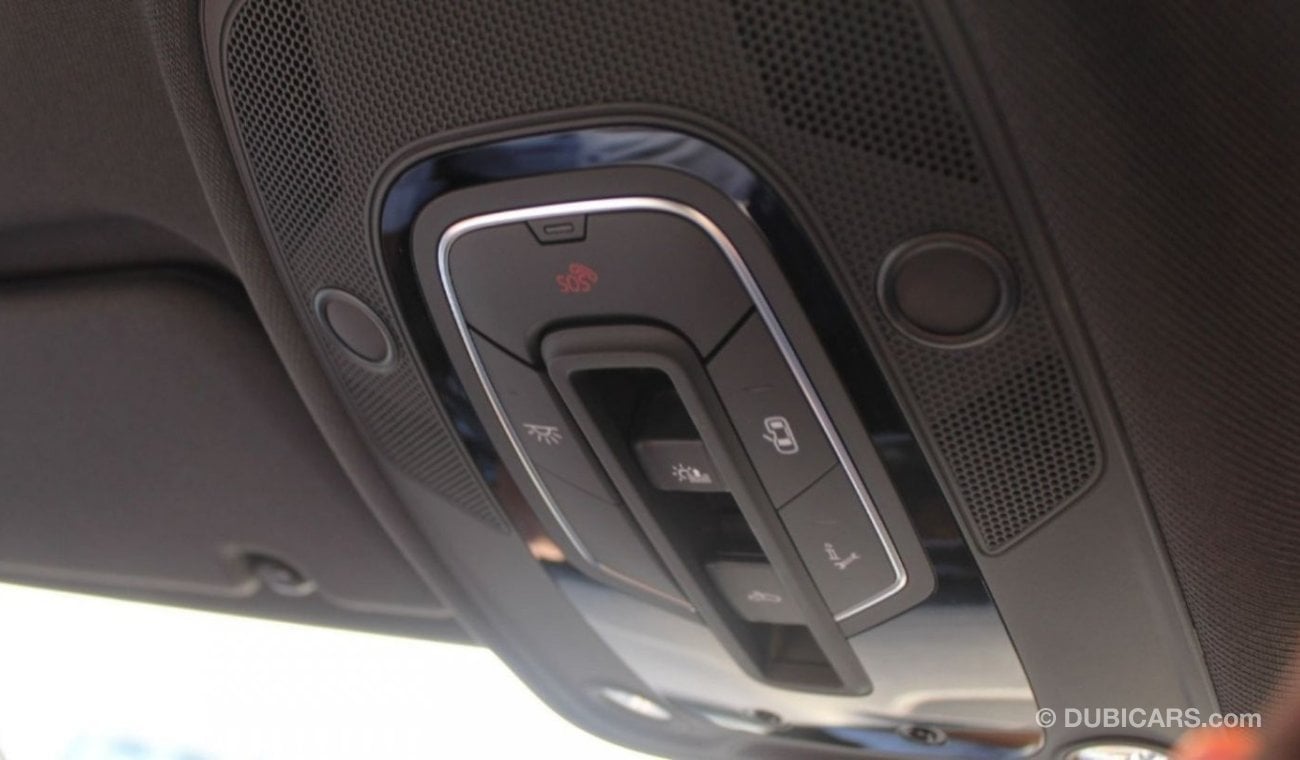 Audi Q8 3.0L COMPETITION PLUS MHEV AT