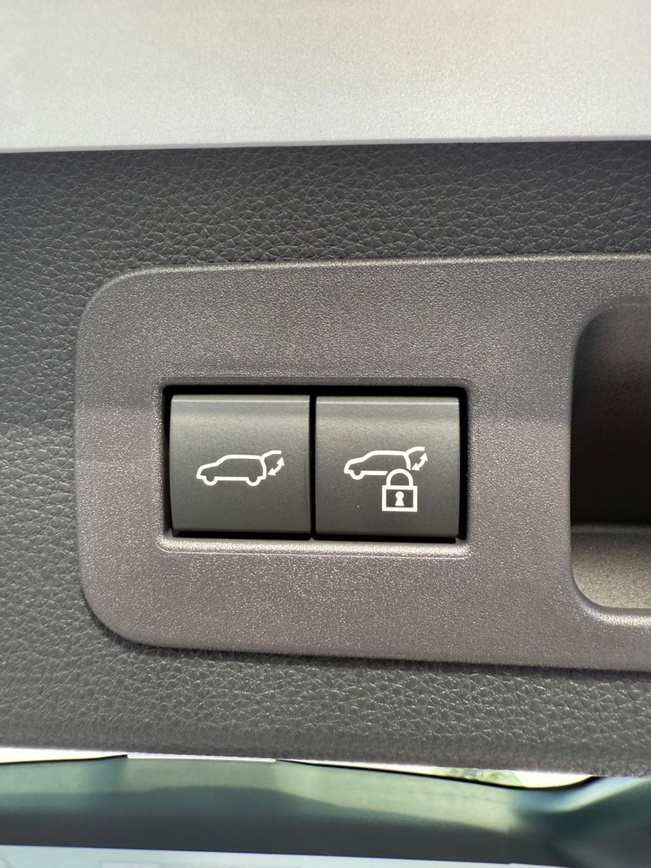 Toyota Land Cruiser VXR 3.5L