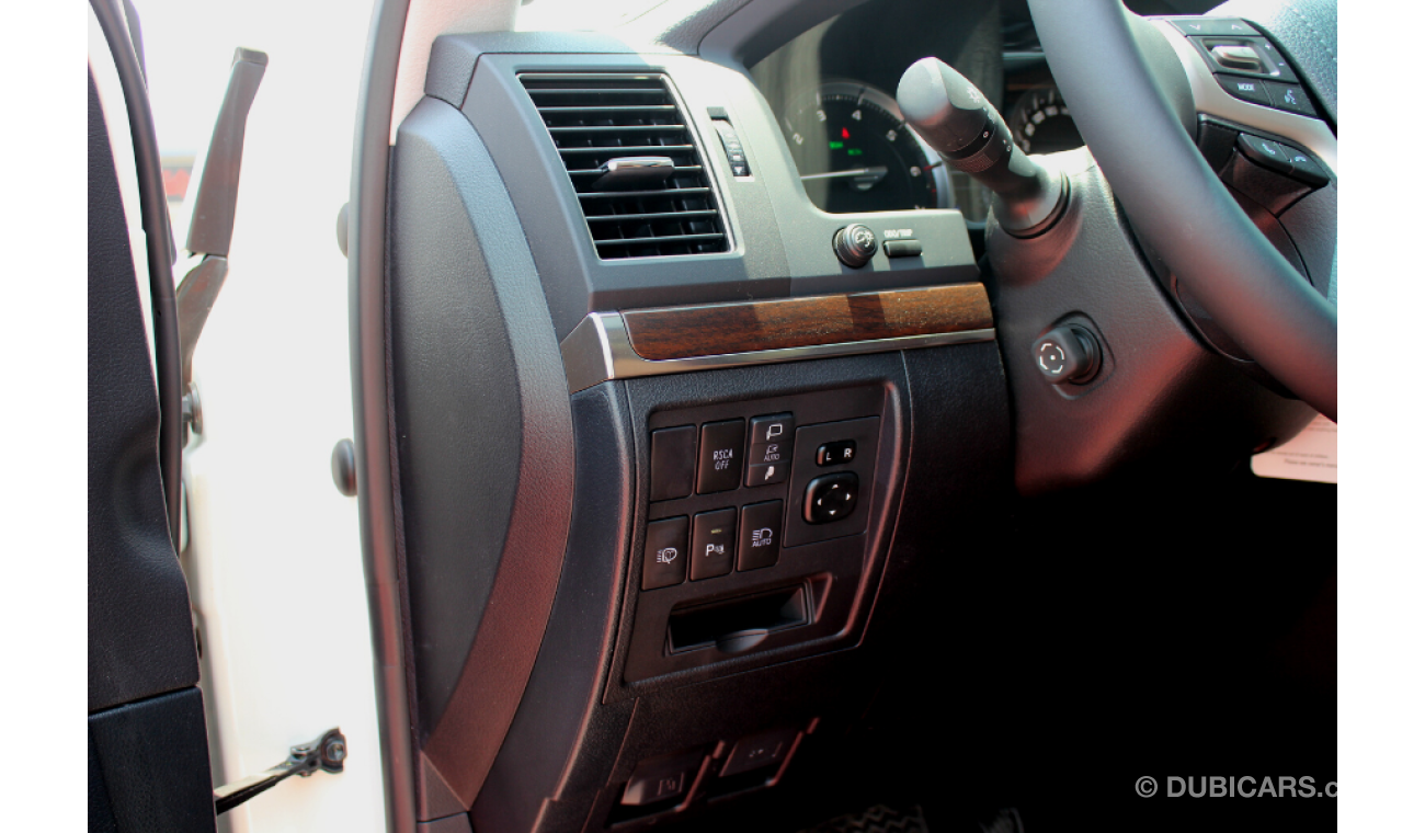 Toyota Land Cruiser (2021) VXE V8 5.7, GCC