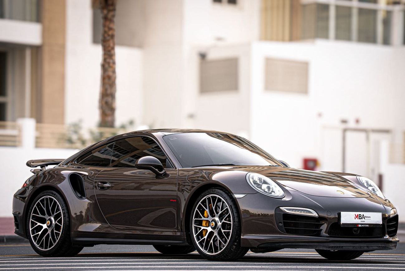 بورش 911 Turbo S 3.8L (560 HP) Coupe