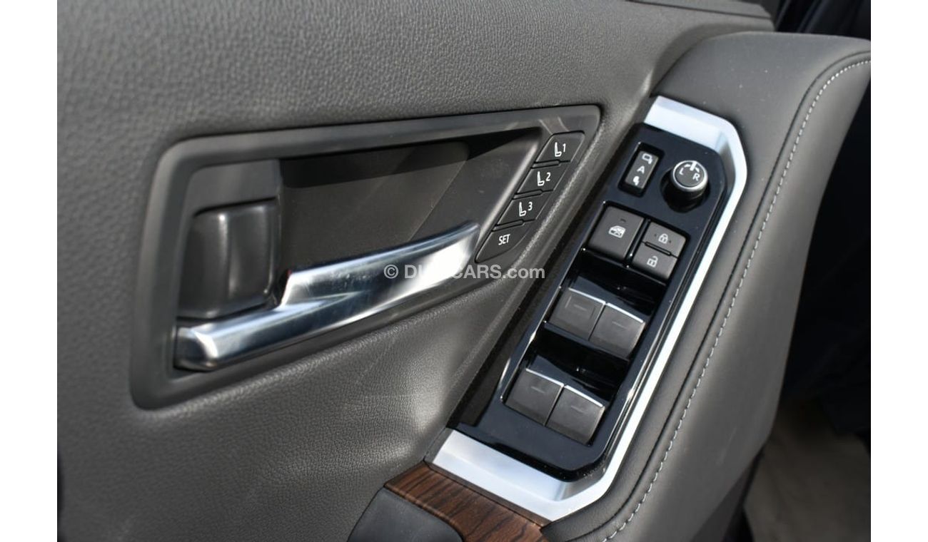 Toyota Land Cruiser L/C300 VX+ 3.5L PET A/T Floor 23YM -7 STR  (EXPORT OFFER)