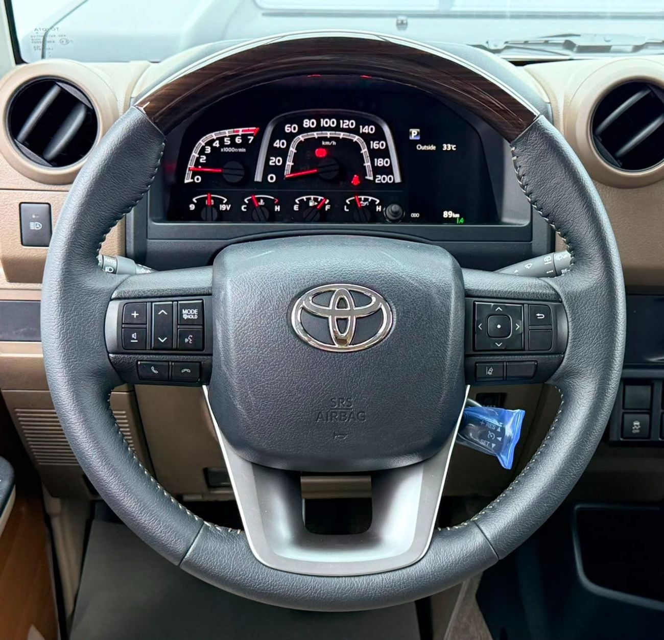 تويوتا لاند كروزر 70 2026 Toyota Land Cruiser LX, Toyota Warranty+Service Contract Till 16/07/2030, Brand New, GCC Specs