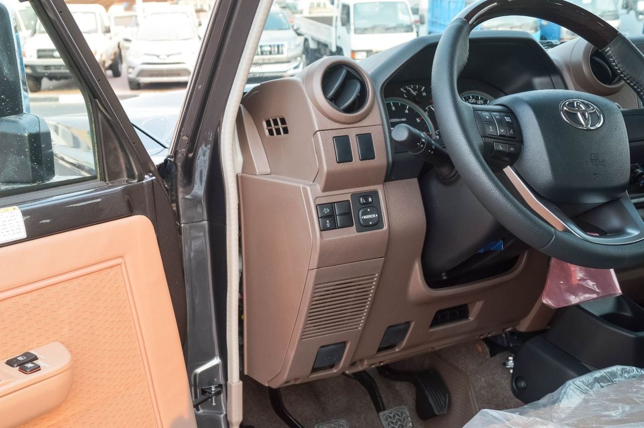 Toyota Land Cruiser 70 TOYOTA LAND CRUISER 76 4.5L 4WD MT 5DOOR SUV 2024