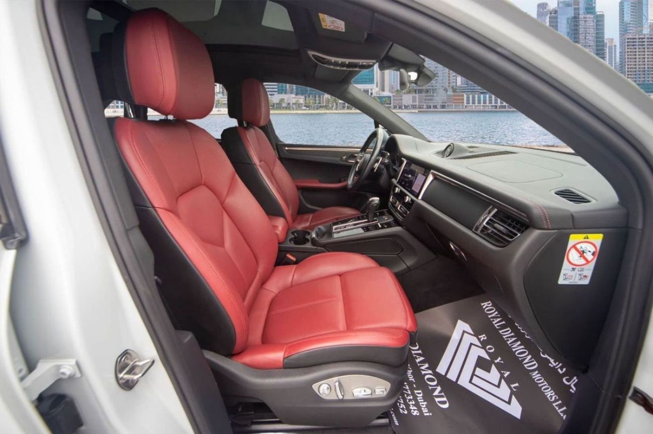 Porsche Macan STD 2023 GCC specs