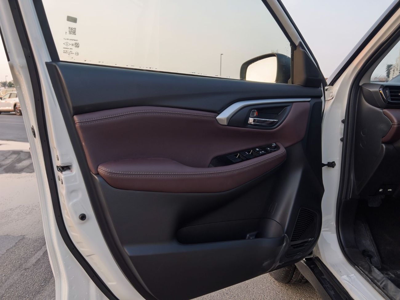 Toyota Urban Cruiser EXPORT ONLY - TOYOTA URBAN CRUSIER 1.5L