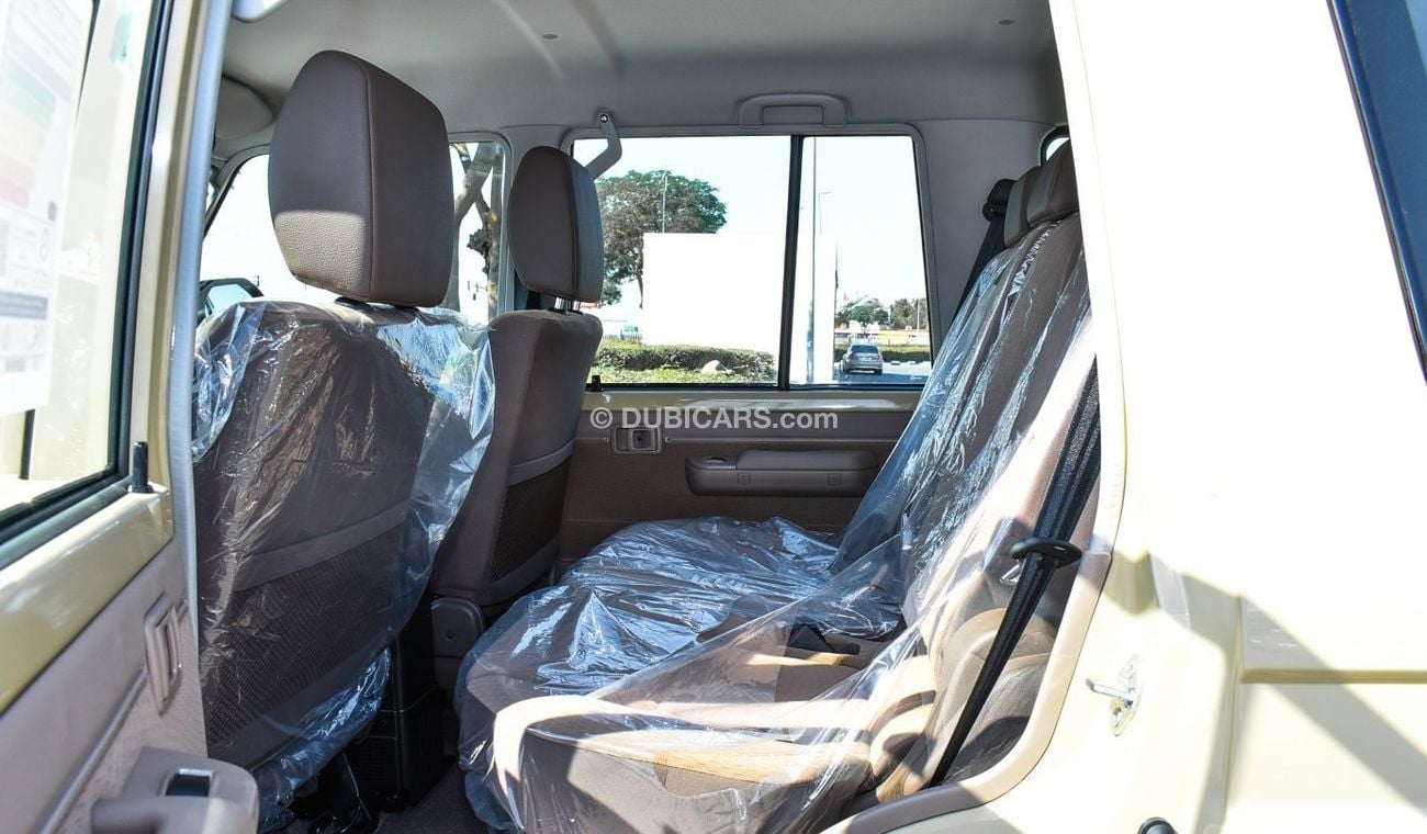 Toyota Land Cruiser 70 4.0L V6 Petrol M/T