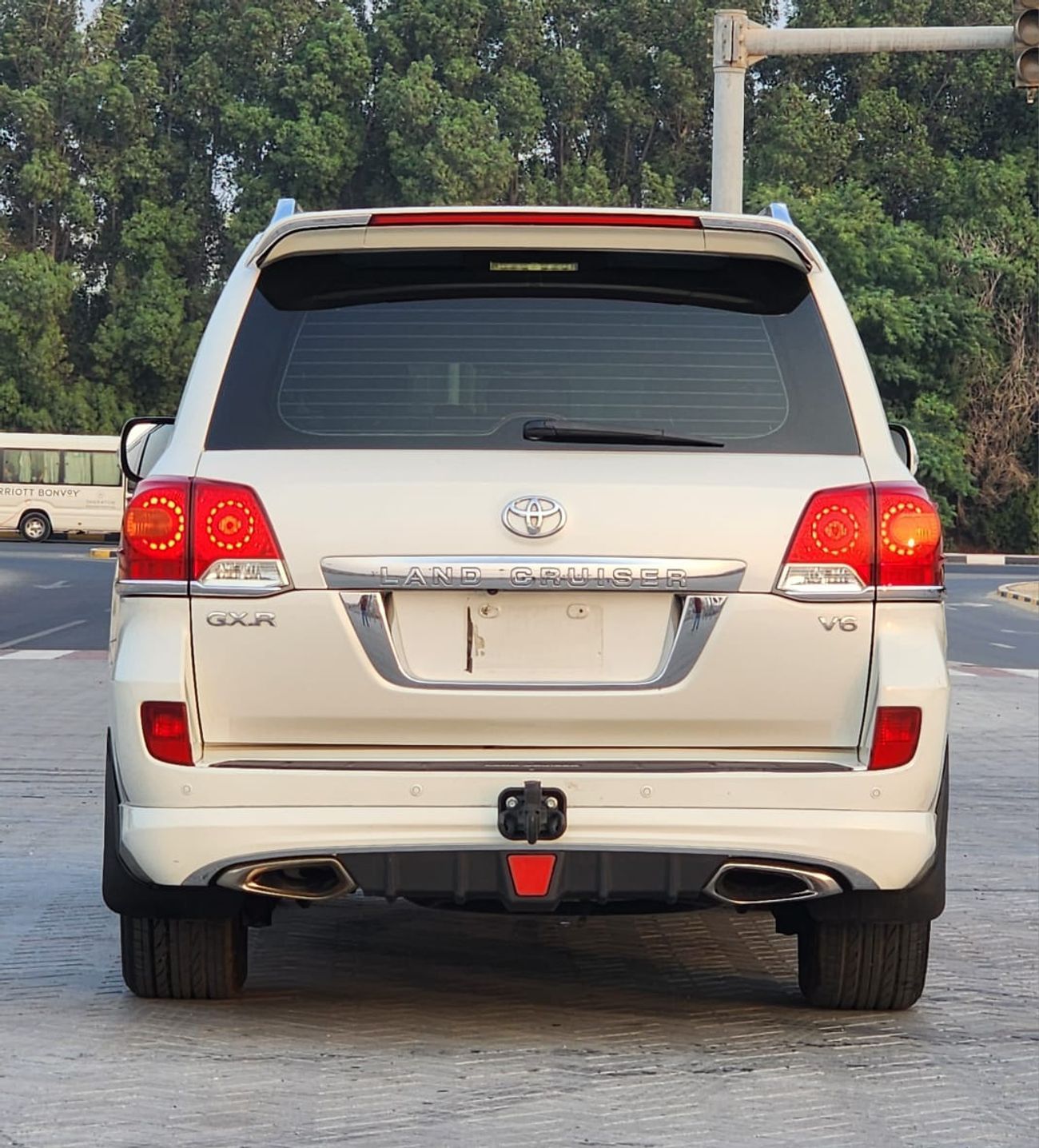 Toyota Land Cruiser GX.R V6