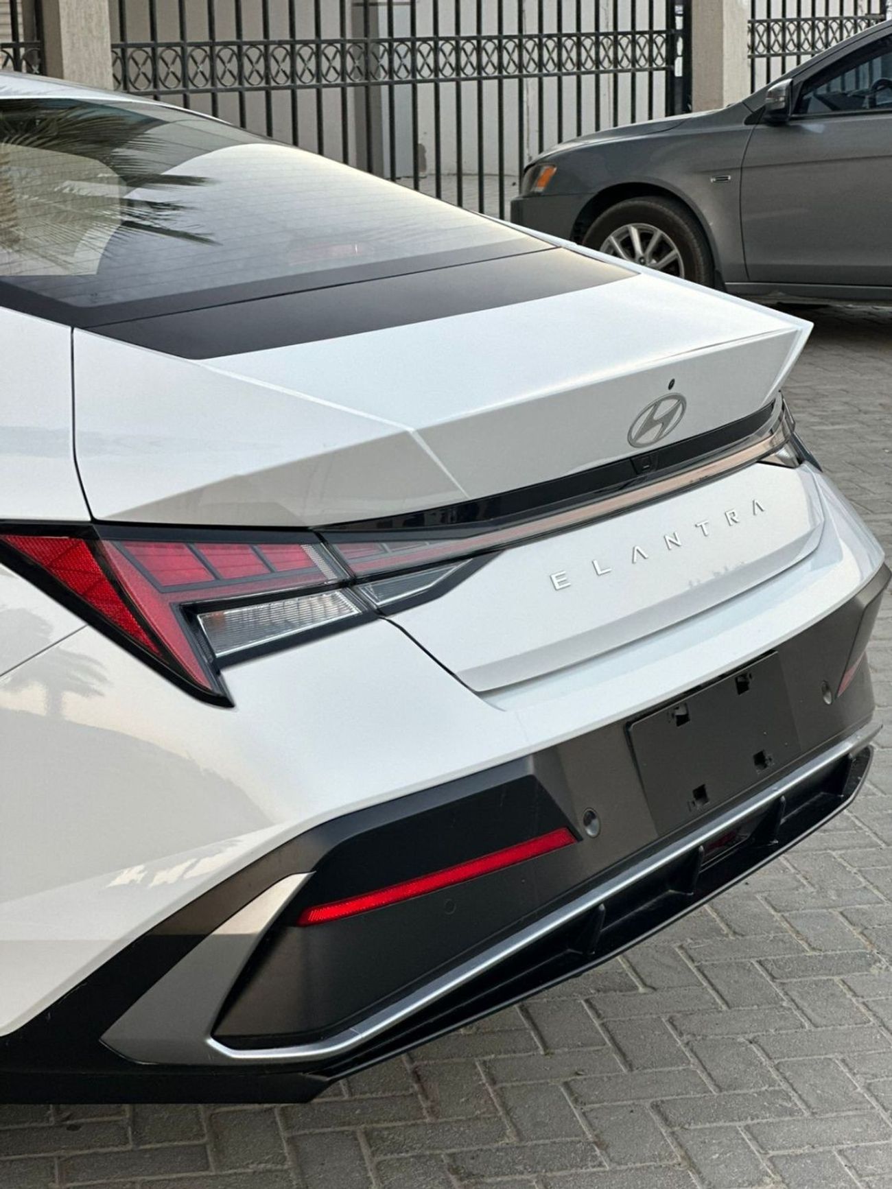 هيونداي إلانترا مواصفات الخليج