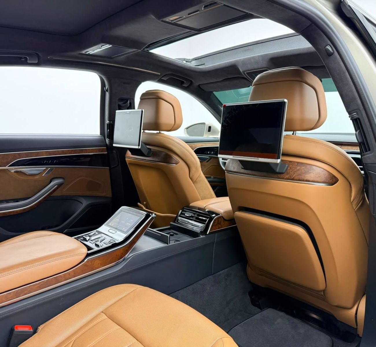 أودي A8 55 TFSI LWB 2019 Audi A8 L 55 TFSI quattro, Auto Guard Warranty, GCC Specs