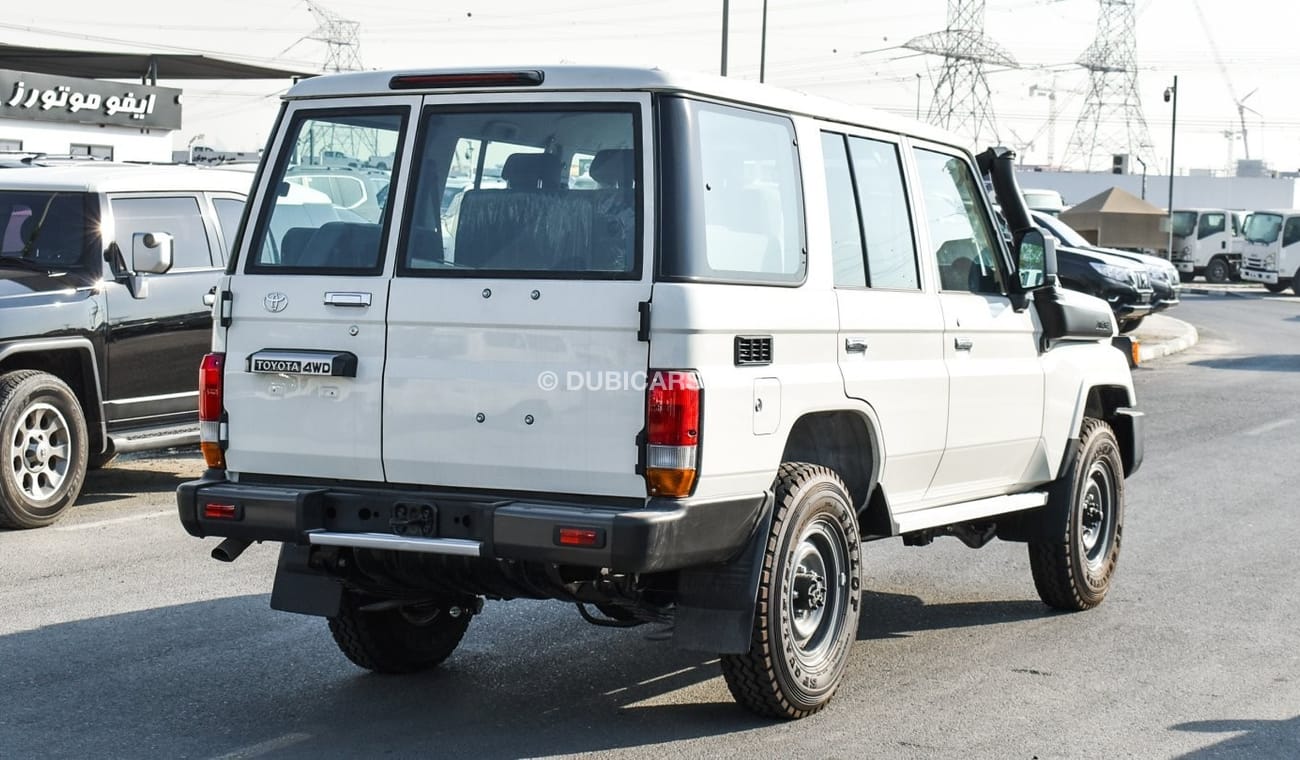 Toyota Land Cruiser 70 LC76 4.2L Diesel V6 MY 2025