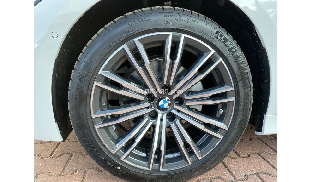 BMW 320i BMW 2020 M-KIT