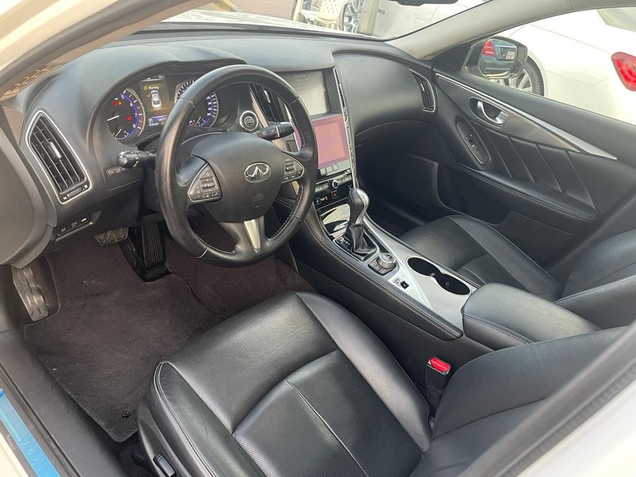 Infiniti Q50 Premium BMW 530_Gcc_2012_Excellent_Condition _Full option