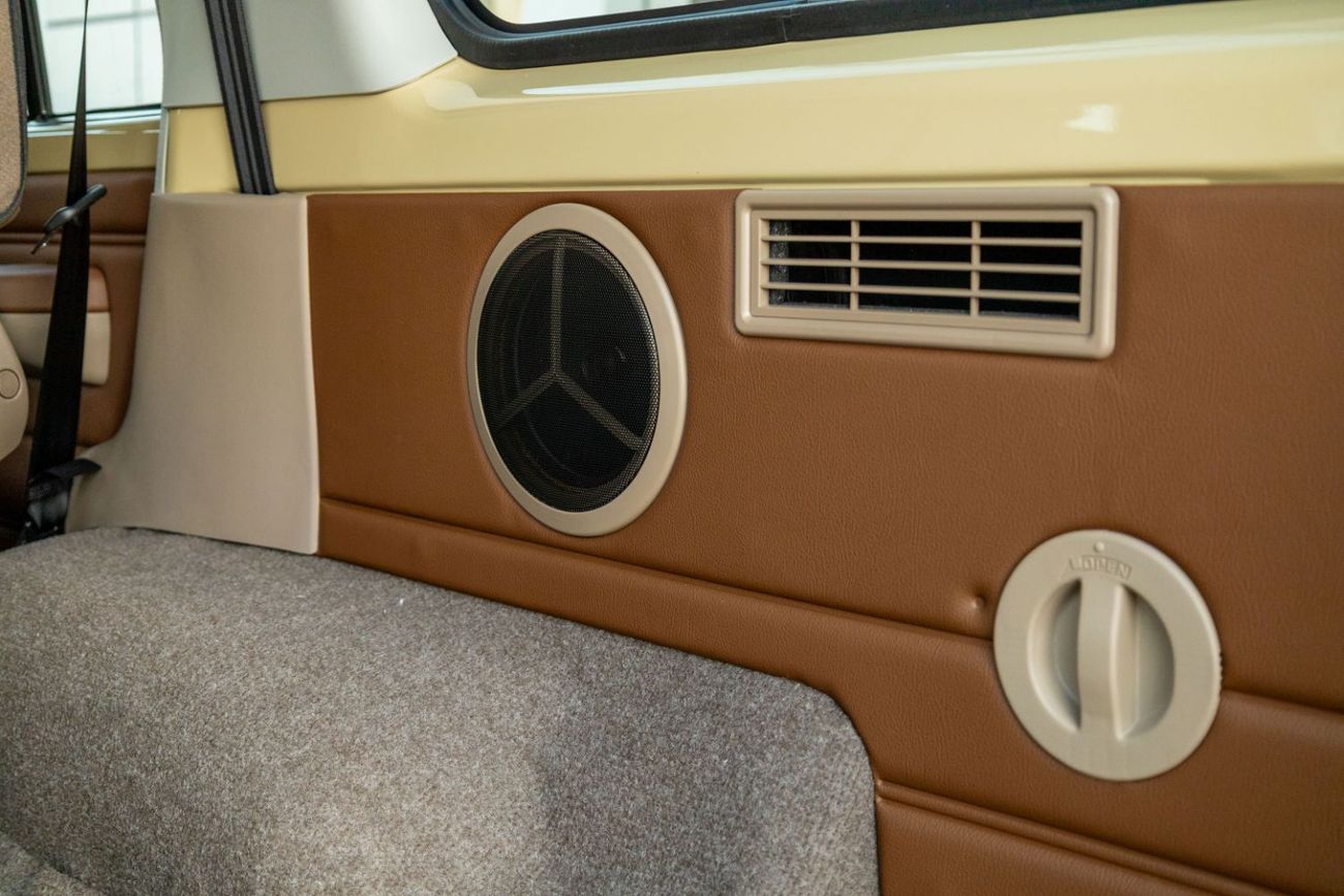 تويوتا لاند كروزر 70 2025 Toyota LC76 Hardtop 4.0L - Beige Inside Sadlle Tan | Export Only