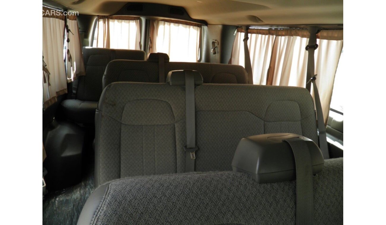 Chevrolet Express 2014 15 seat