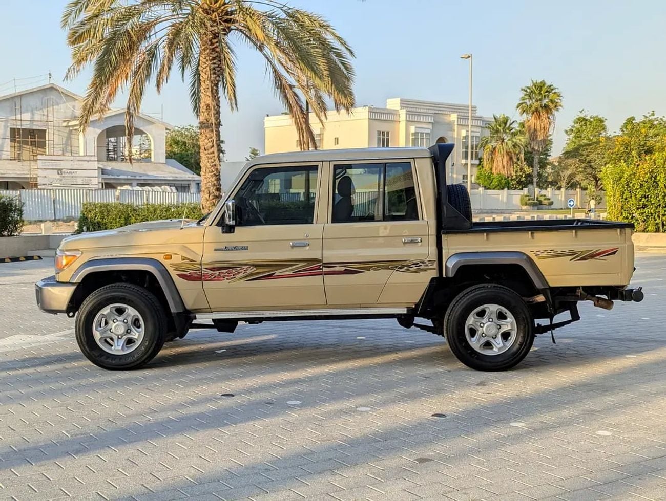 Toyota Land Cruiser 70 LC 79 LX - DIESEL - GCC Specs - Ready Adventure!