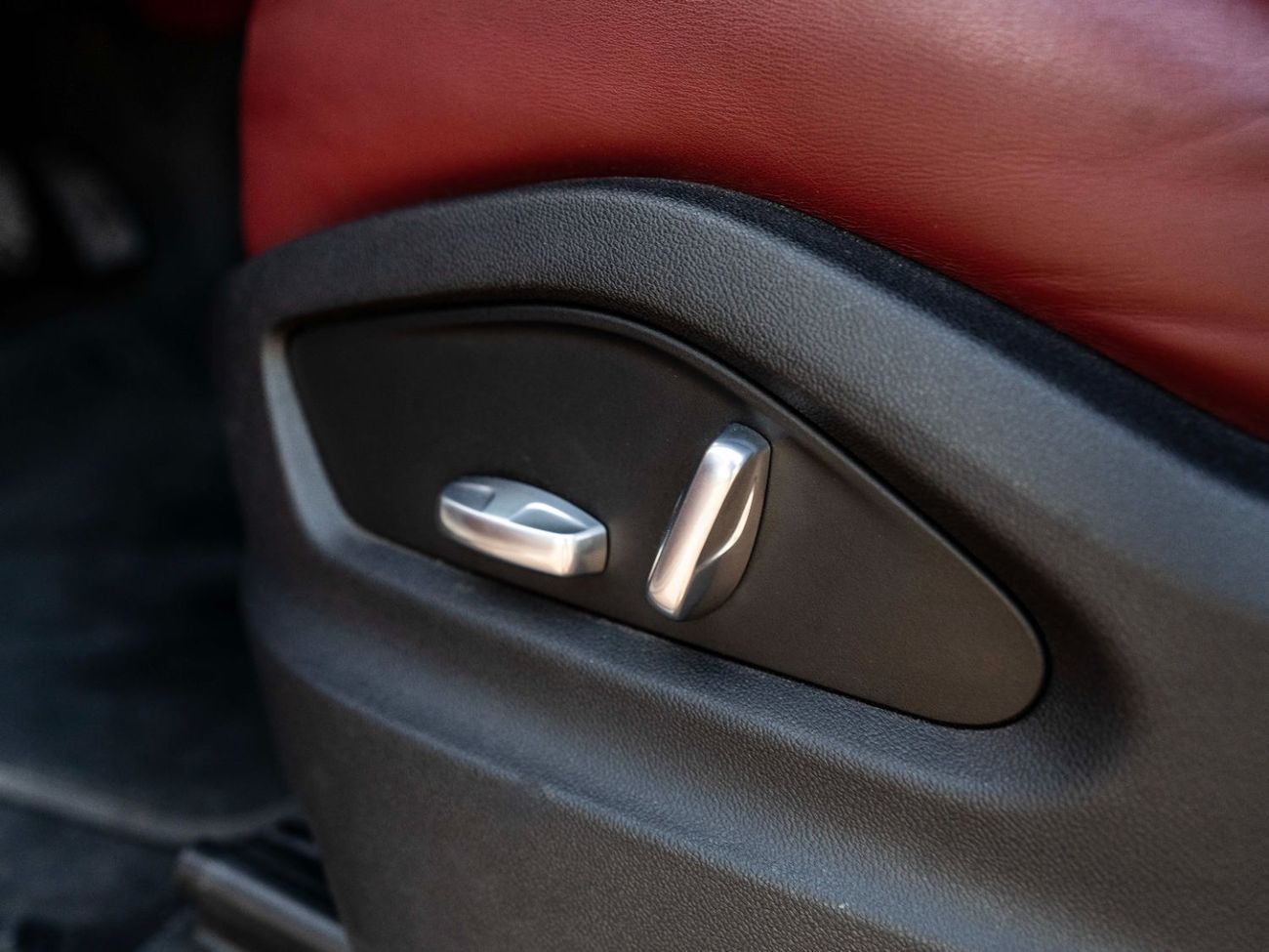 Porsche Cayenne GTS 4.0L (460 HP)