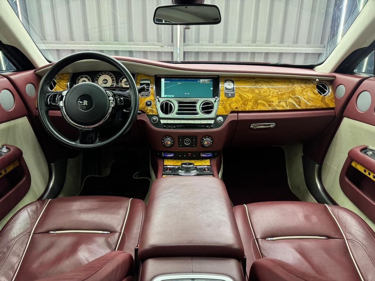 Rolls Royce Wraith STD 6.6L , V12 , RWD