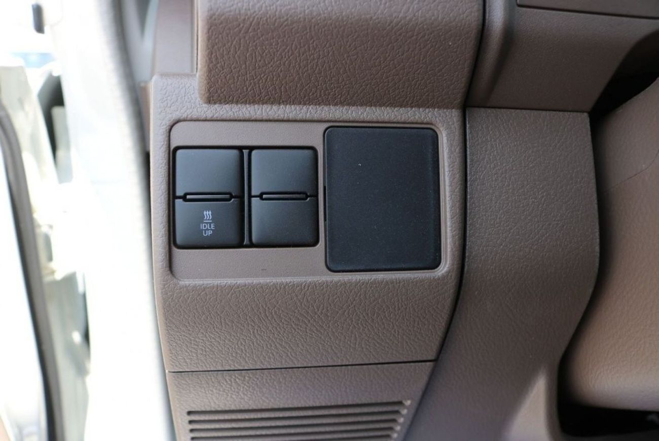 تويوتا لاند كروزر بيك آب DC 2022 | LC 79 PICKUP D/C 4.5L DSL - 4WD - V8,POWER WINDOW - EXPORT ONLY