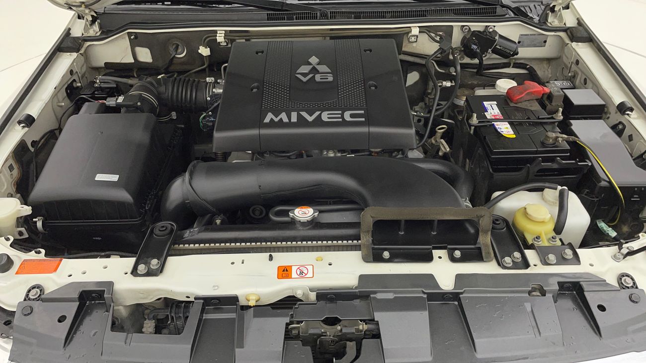 Mitsubishi Pajero HIGHLINE SWB 3.8 | Zero Down Payment | Home Test Drive