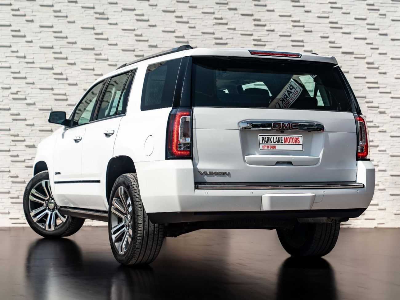 جي أم سي يوكون Denali 6.2L (8 Seater)