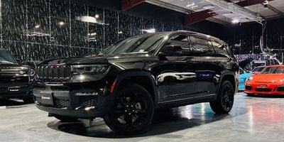 جيب جراند شيروكي L Altitude 3.6L 2022 Jeep Grand Cherokee L Altitude with Al Futtaim Warranty til 12/2027 and service