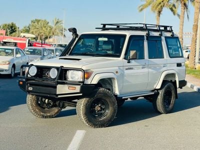 Toyota Land Cruiser 70 LC76 HT SWB Toyota Land Cruiser hardtop 2015 full options 5 door