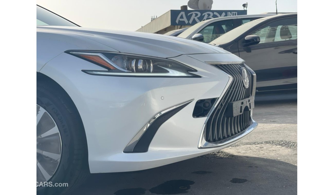 Lexus ES350 LEXUS ES350L MY 2021 SRANDAR PRICE FOR EXPORT