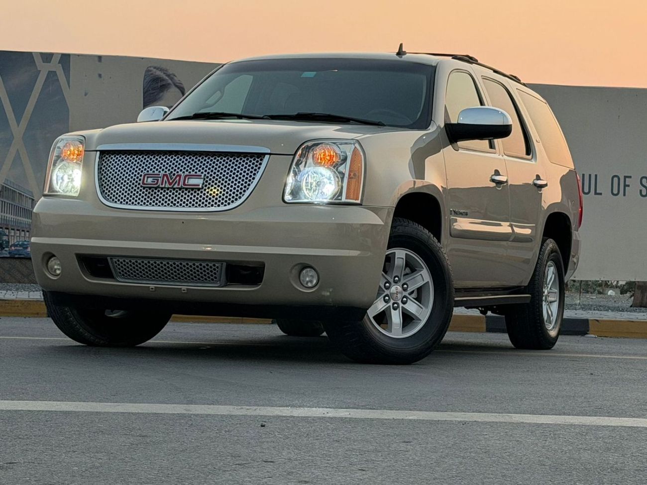 GMC Yukon Perfect inside and out