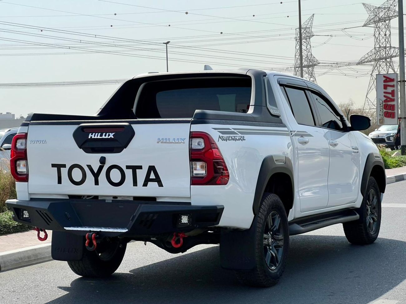 تويوتا هيلوكس The Toyota Hilux is a legendary,, robust mid-size pickup truck available in single and double-cabin 