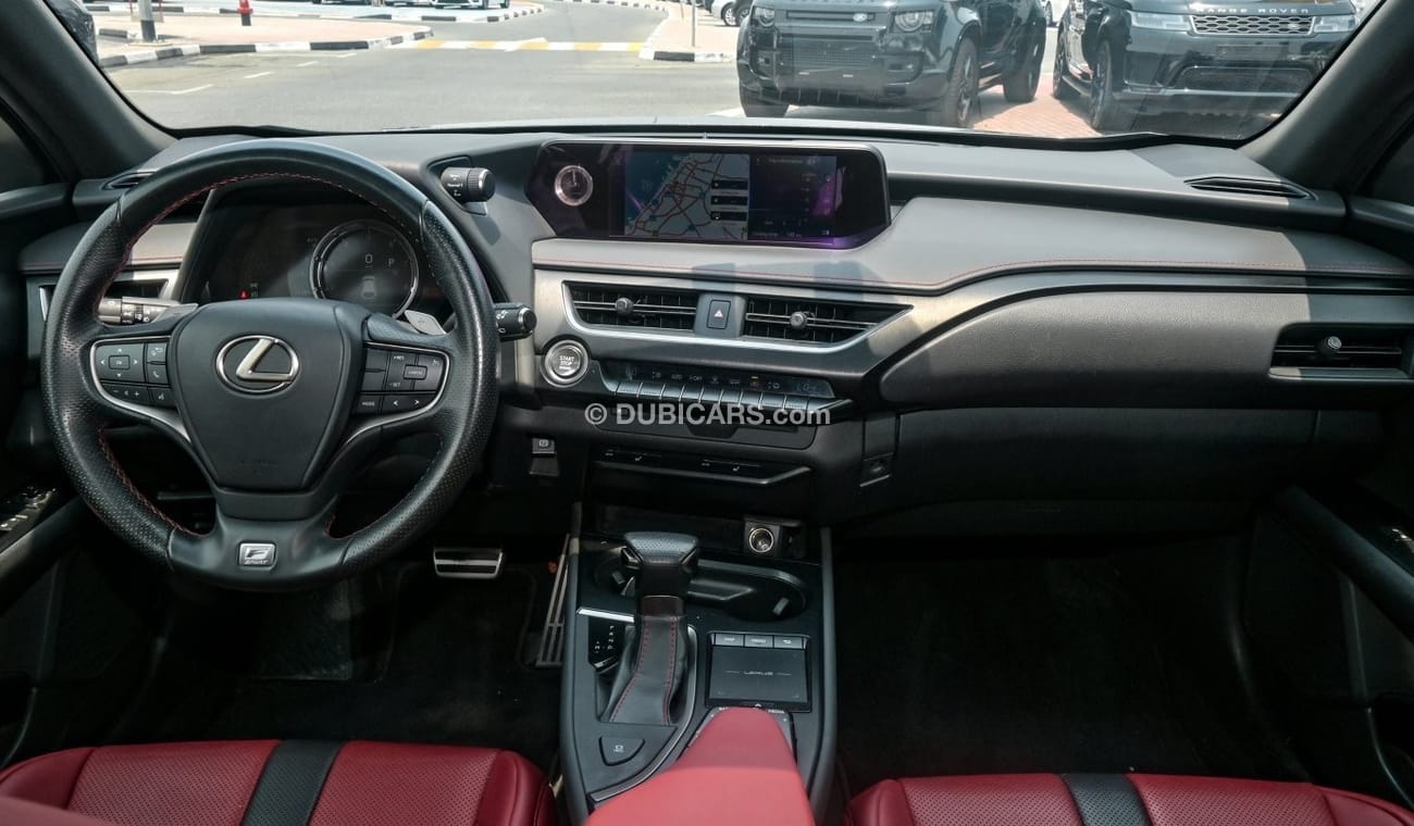 Lexus UX200