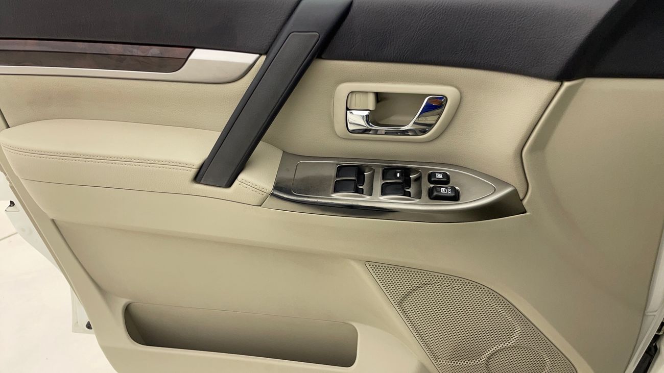 Mitsubishi Pajero GLS HIGH 3.8 | Zero Down Payment | Home Test Drive