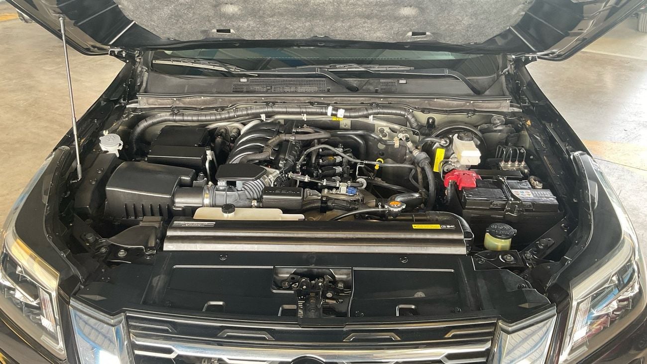 Nissan XTerra Titanium 2.5L RWD Titanium | Guaranteed Warranty | 0 Down Payment