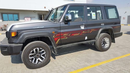 تويوتا لاند كروزر 76 4.0L PETROL 2024YM New Shape