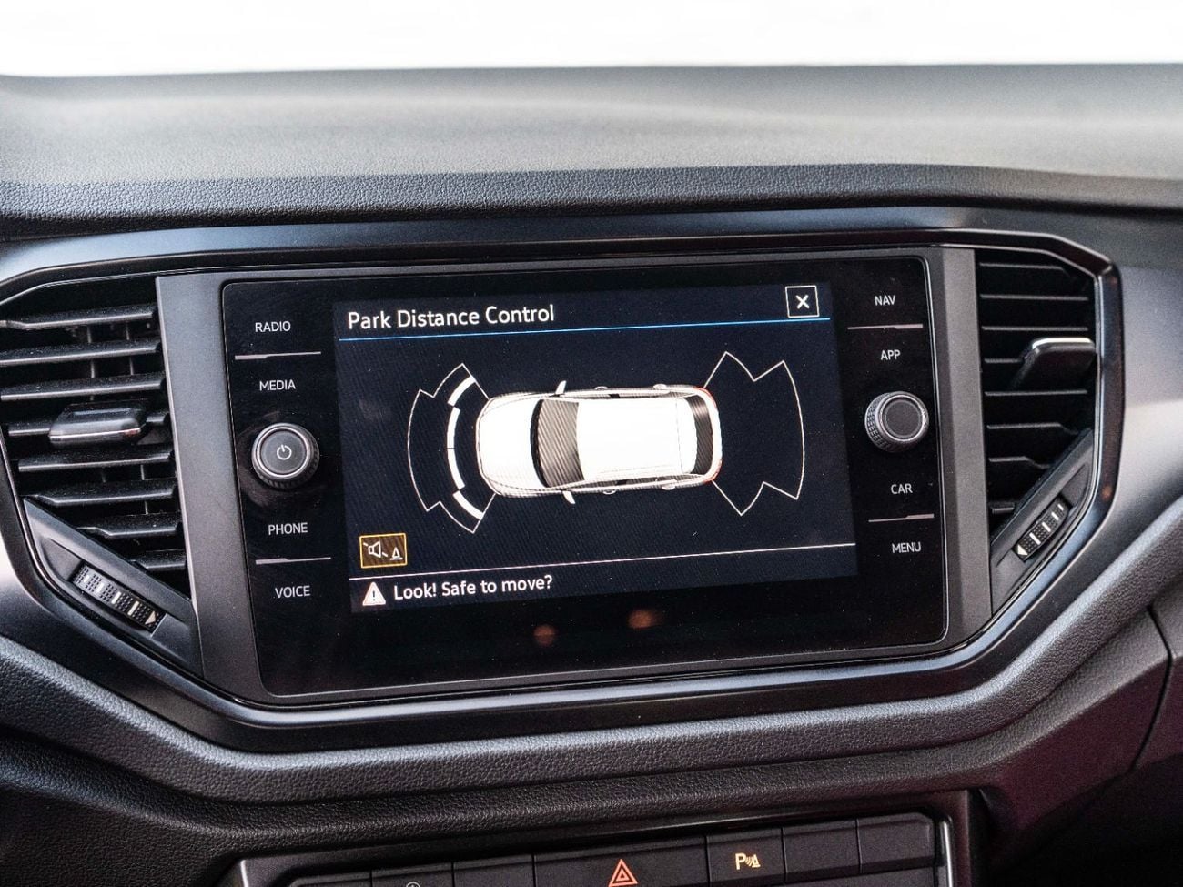 فولكس واجن T ROC TREND